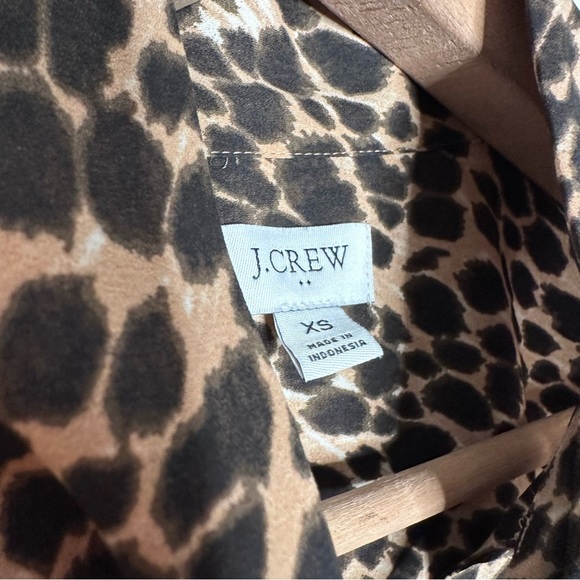 J. Crew Leopard Drapey Tie Neck Button Down Blouse Animal Print Brown Size XS - Picture 8 of 9